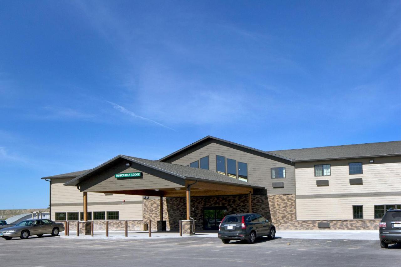Newcastle Lodge & Convention Center Exterior photo